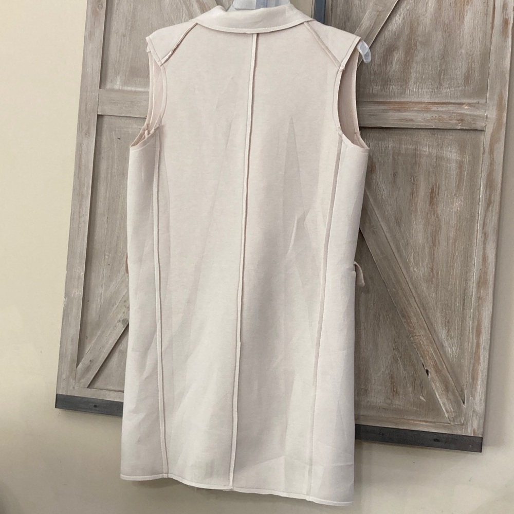 FREEWAY Women's Light Beige Double-Breasted Long Vest
SIZE M - Picture 5 of 10